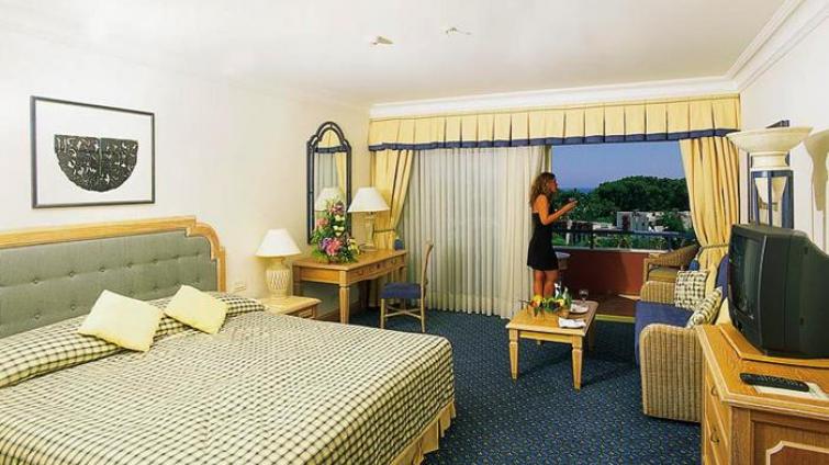 SiMENA PARK HOTEL