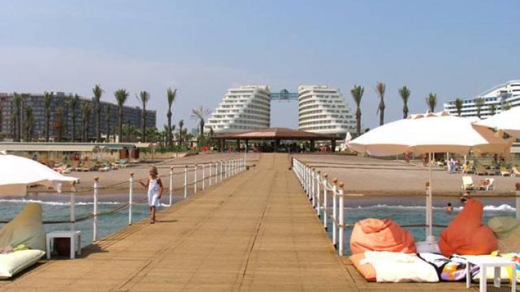 MiRACLE RESORT HOTEL