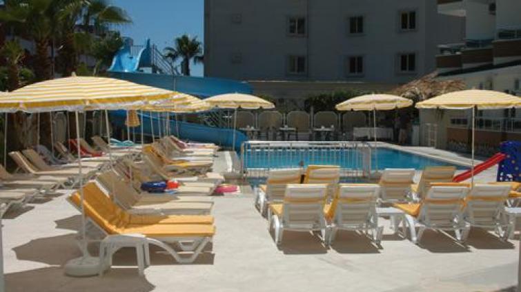ELiZ BEACH HOTEL