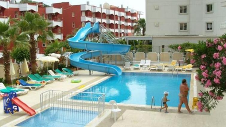 ELiZ BEACH HOTEL